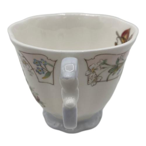 ROYAL DOULTON (ロイヤルドルトン) カップ&ソーサー ブランブリーヘッジバースデー
