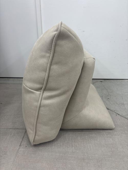 関家具 (セキカグ) 背クッション アルフレード  PLT110 プラチナムグレー