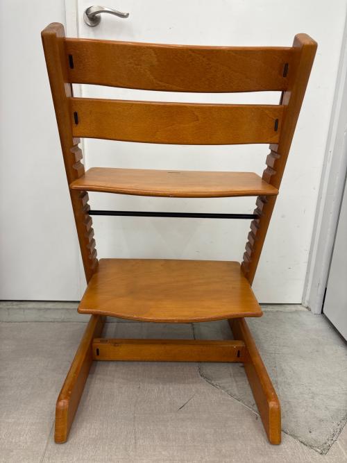 STOKKE (ストッケ) ベビーチェアー ブラウン