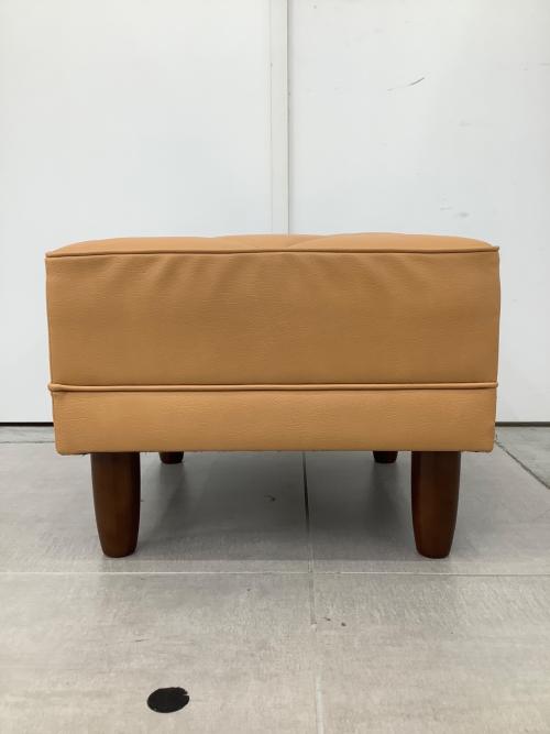 カリモク60 (カリモクロクマル) オットマン 332 キャメル