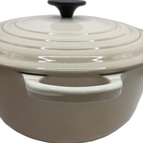 LE CREUSET (ルクルーゼ) 鍋 26cm ココット・ロンド アイボリー