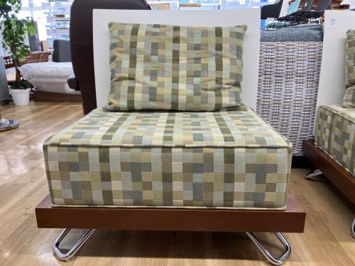 Steelcase (スチルケース) 1人掛けソファー マルチカラー モザイク柄 1人掛け CVSLKIT ファブリック