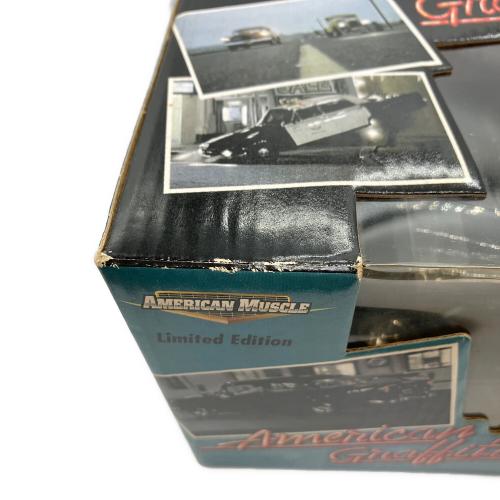 AMERICAN MUSCLE (アメリカンマッスル) 55 Chevy ダイキャストカー