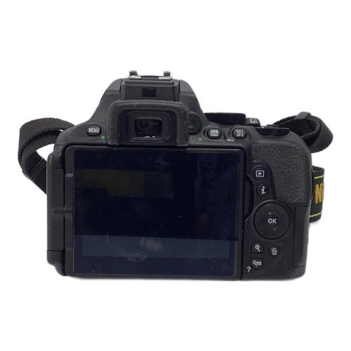 Nikon (ニコン) 一眼レフカメラ D5600 レンズキズ有