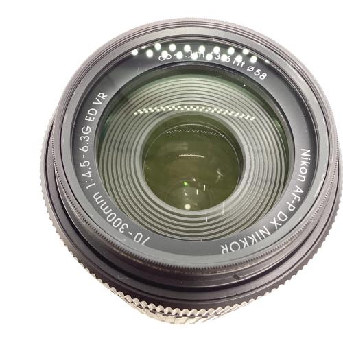 Nikon (ニコン) 一眼レフカメラ D5600 レンズキズ有