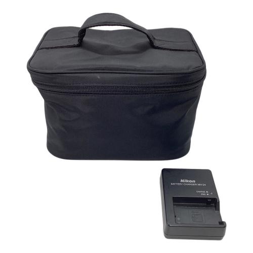 Nikon (ニコン) 一眼レフカメラ D5600 レンズキズ有