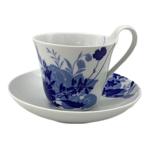 ROYAL COPENHAGEN (ロイヤル・コペンハーゲン) カップ&ソーサー ② フラワーシルエット