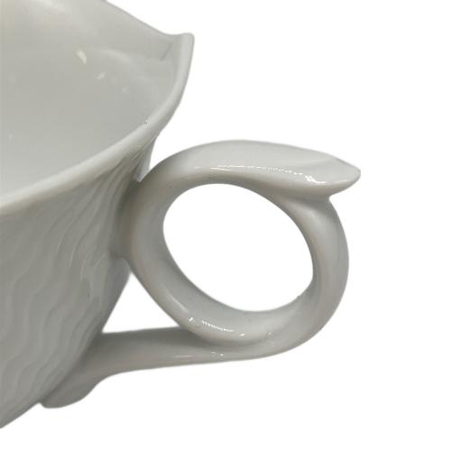 Meissen (マイセン) カップ&ソーサー 波の戯れホワイト