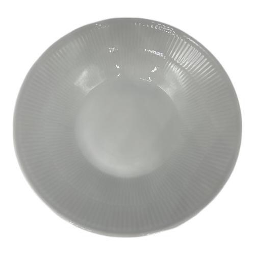 ROYAL COPENHAGEN (ロイヤル・コペンハーゲン) 深皿 ホワイトフルーテッド・プレイン