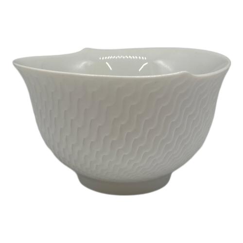 Meissen (マイセン) カップ&ソーサー ヨゴレ有 波の戯れホワイト