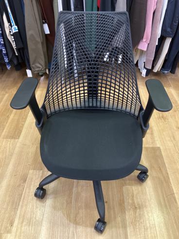 ブランド：Herman Miller】商品一覧｜中古・リサイクルショップの公式