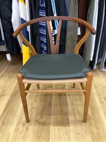 Carl Hansen&Son (カールハンセンアンドサン) ウィッシュボーンチェア レザーパット付 2024年限定品 CH24   ＠ 237 ナチュラル×ブラウン