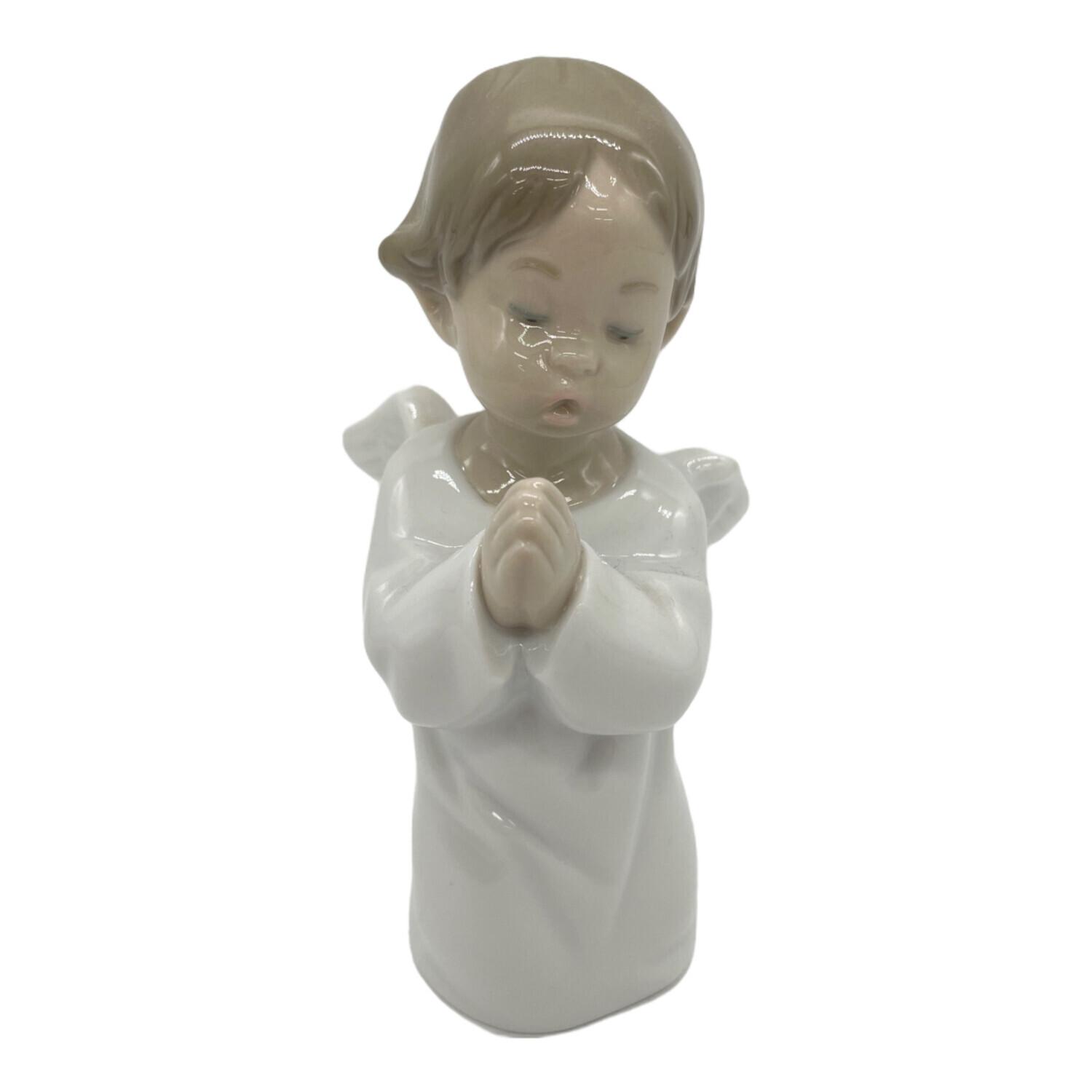 リヤドロ LLADRO 陶器製 天使の像 祈るポーズ リヤドロ LLADRO 陶器製 天使の像 祈るポーズ