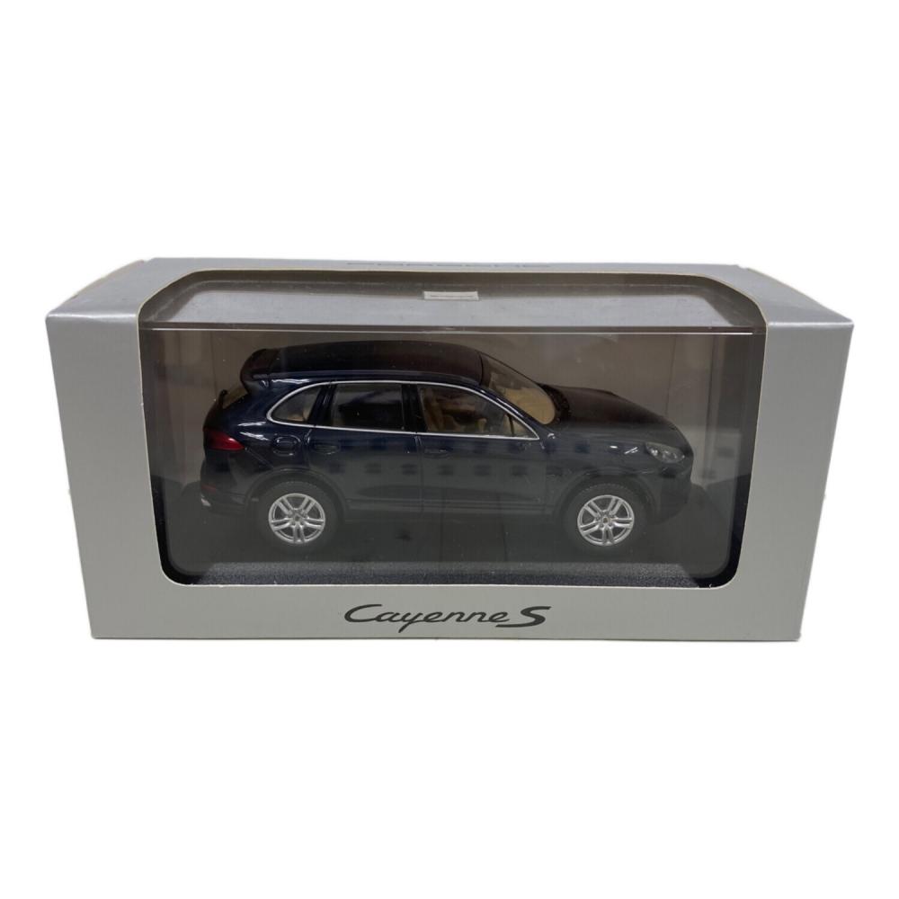 モデルカー ディーラー限定品 ポルシェ カイエンS 1/43｜トレファクONLINE