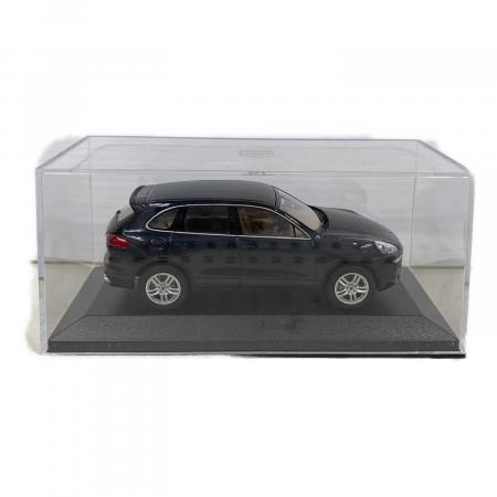モデルカー ディーラー限定品 ポルシェ カイエンS 1/43｜トレファクONLINE