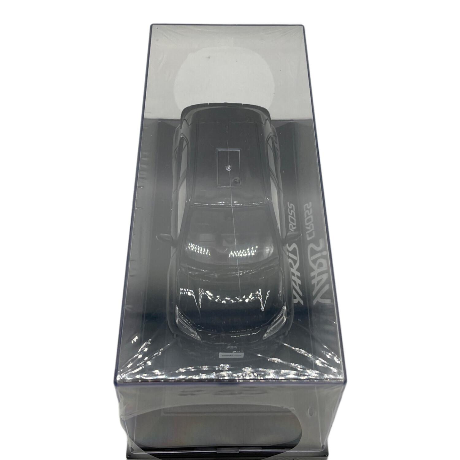 トヨタ ヤリスクロス 1/30スケール ダイキャスト製ミニカー 楽天市場】トヨタ特注 1/30 トヨタ ヤリスクロスミニカー ＜209