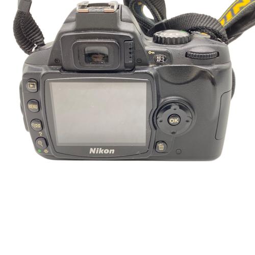 Nikon (ニコン) 一眼レフカメラ D40 本体のみ