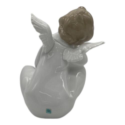 LLADRO (リヤドロ) フィギュリン 『天使の考ごと』