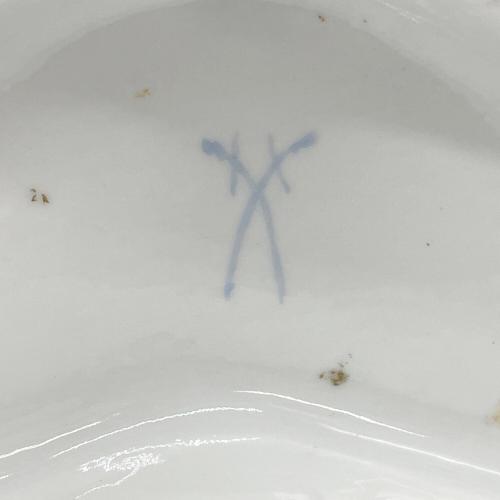 Meissen (マイセン) フィギュリン型調味料入れ