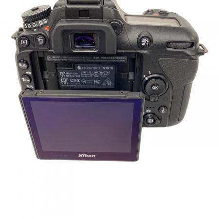 Nikon (ニコン) 一眼レフカメラ D7500｜トレファクONLINE