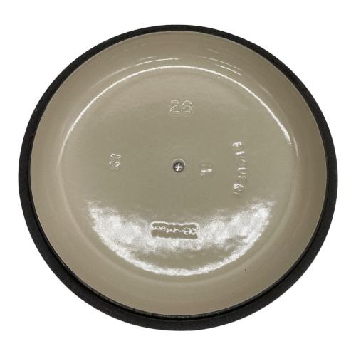 LE CREUSET (ルクルーゼ) 両手鍋 2L SIZE 26cm レッド ビッフェSキャセロール