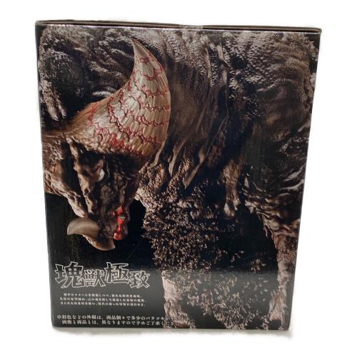 BANDAI SPIRITS (バンダイスピリッツ) ゴモラ 塊獣極致 フィギュア ウルトラマン