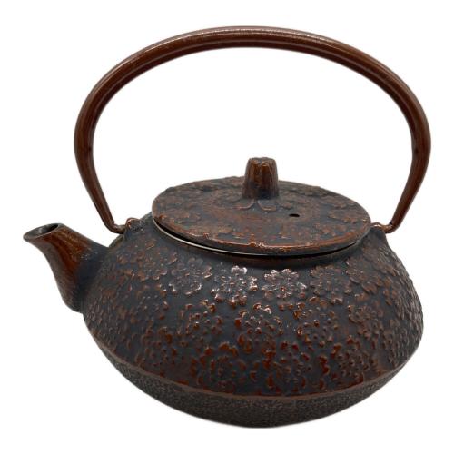 未使用品　南部宝星堂造　１３型　糸目肌　南部鉄瓶　NE様　売約済み 南部鉄器 (ナンブテッキ) 鉄瓶 宝星堂｜トレファクONLINE