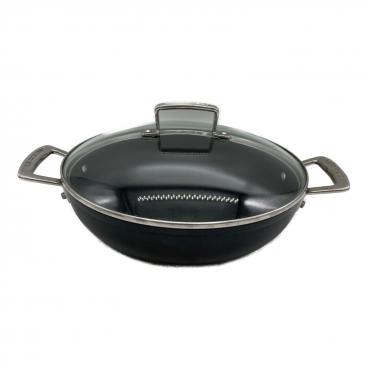 LE CREUSET (ルクルーゼ) 両手鍋 20cm レッド｜トレファクONLINE