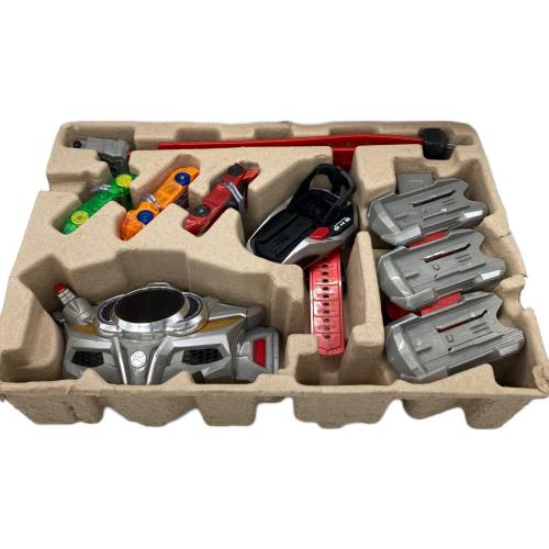 BANDAI (バンダイ) 仮面ライダードライブ DXドライブドライバー＆シフトホルダースペシャルセット 仮面ライダー