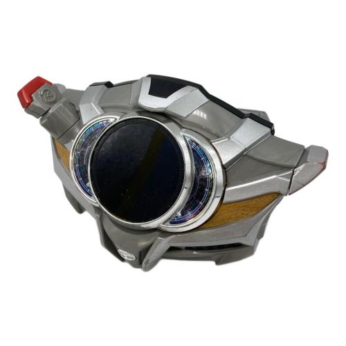 BANDAI (バンダイ) 仮面ライダードライブ DXドライブドライバー＆シフトホルダースペシャルセット 仮面ライダー