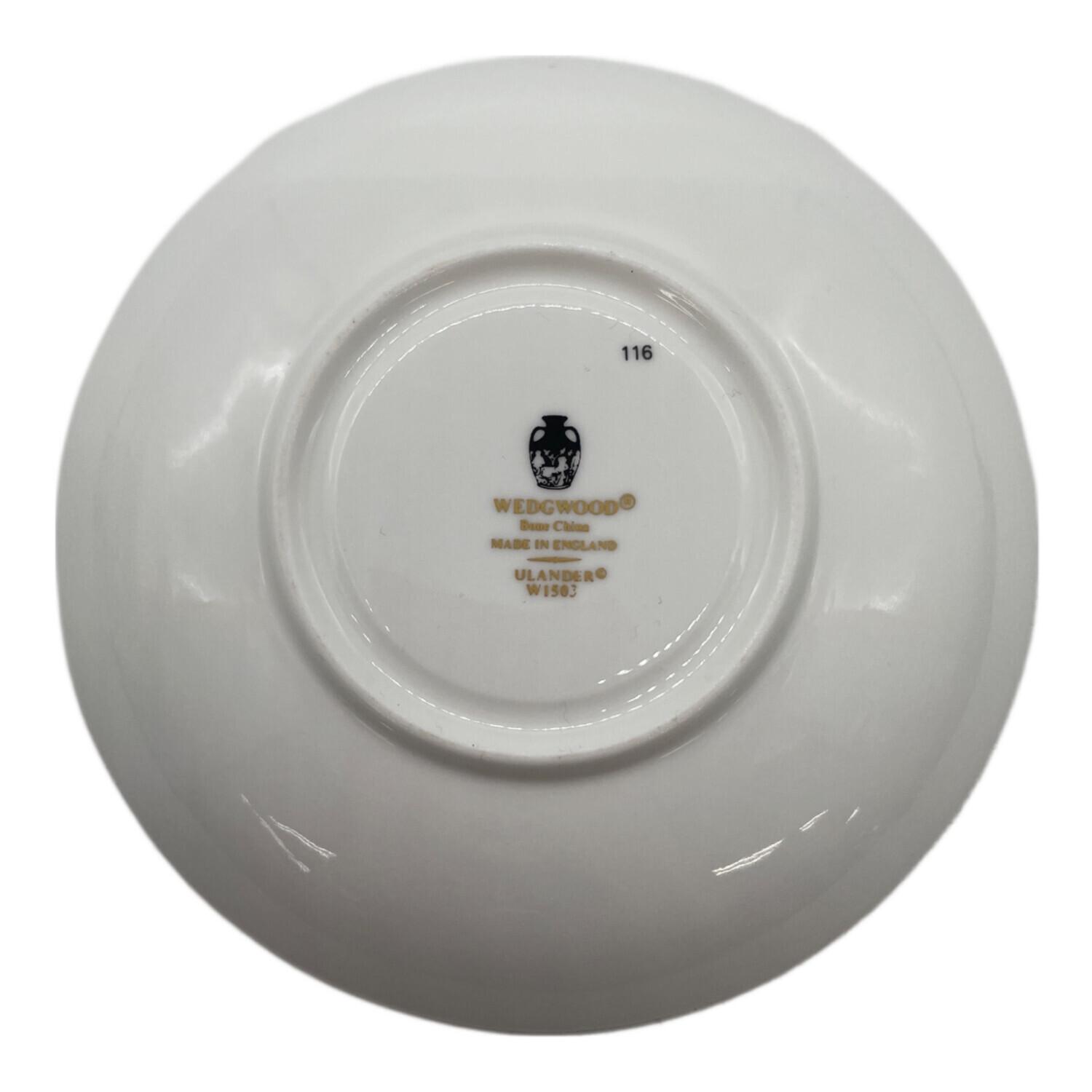 Wedgwood (ウェッジウッド) カップ&ソーサー 黒壺 ユーランダー