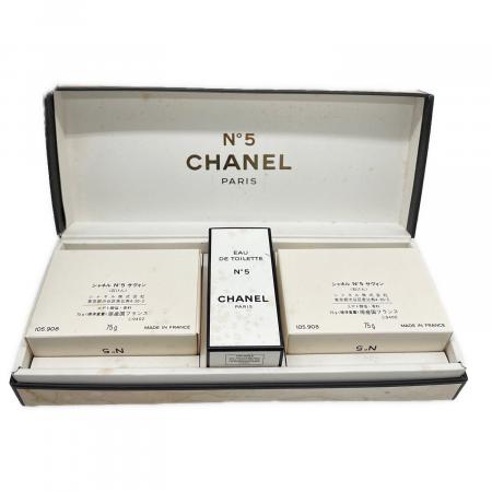 CELINE 羽毛ベストとCHANEL No5 石鹸のセット シャネル せっけん ソープ NO.5オードトワレセット石鹸石けん (CHANEL