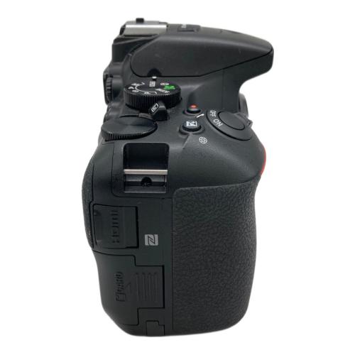 Nikon (ニコン) デジタル一眼レフカメラ D5600