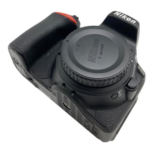 Nikon (ニコン) デジタル一眼レフカメラ D5600