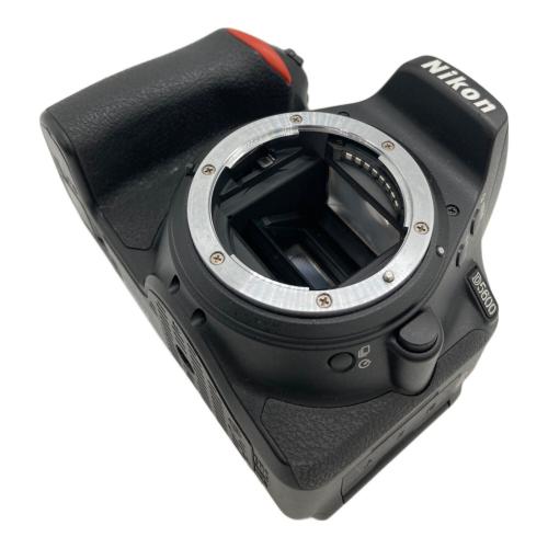 Nikon (ニコン) デジタル一眼レフカメラ D5600
