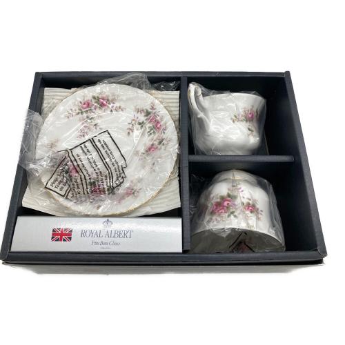 ROYAL ALBERT (ロイヤルアルバート) カップ&ソーサー 2客セット ラベンダーローズ