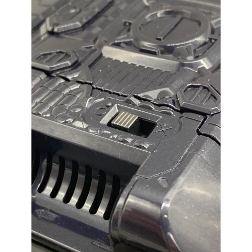 BANDAI (バンダイ) 仮面ライダーリバイス DXデモンズドライバー 仮面ライダー