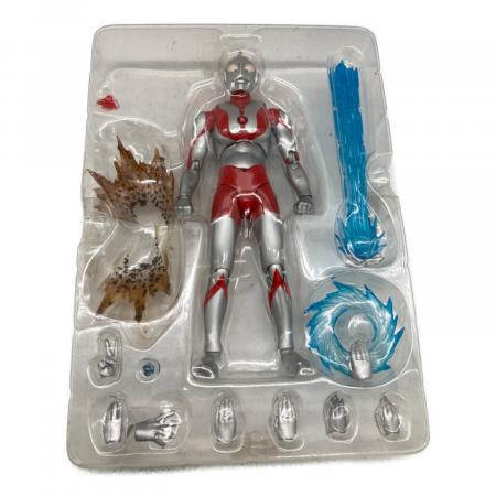 BANDAI (バンダイ) ウルトラマン フィギュア ULTRA-ACT｜トレファクONLINE