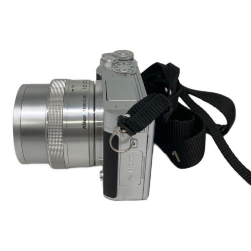Nikon (ニコン) ダブルズームレンズキット ミラーレス一眼 1 J5