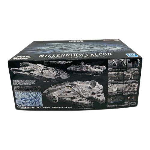 STAR WARS (スターウォーズ) 1/144 ミレニアム・ファルコン プラモデル