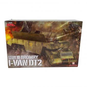 Max Factory (マックスファクトリー) 太陽の牙ダグラム 1/72 scale ブロムリ― アイバン DT2 プラモデル COMBAT ARMORS MAX10