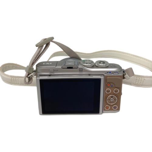 OLYMPUS (オリンパス) ミラーレス一眼カメラ EZダブルズームキット E-PL9
