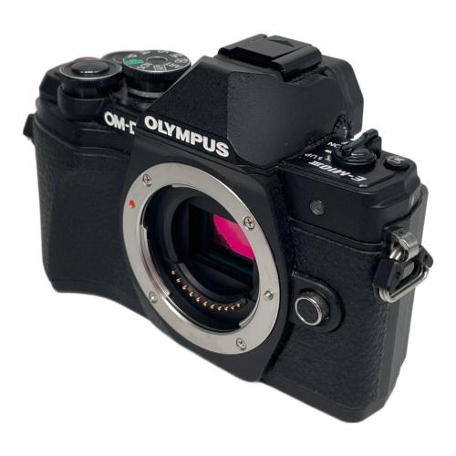 OLYMPUS (オリンパス) ダブルズームキット ミラーレス一眼カメラ OM-D E-M10 Mark Ⅲ