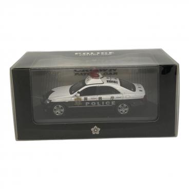 RAI'S (レイズ) トヨタ ハイエース 2008 警察本部警備部機動隊エリア