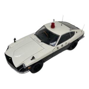 京商 1/18 Nissan Fairlady Z432 Metropolitan Police Department Patrol Car(ホワイト×ブラック) [K08216B] 1/18スケールモデルカー 箱テープハガレあり