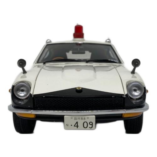 京商 1/18 Nissan Fairlady Z432 Metropolitan Police Department Patrol Car(ホワイト×ブラック) [K08216B] 1/18スケールモデルカー 箱テープハガレあり