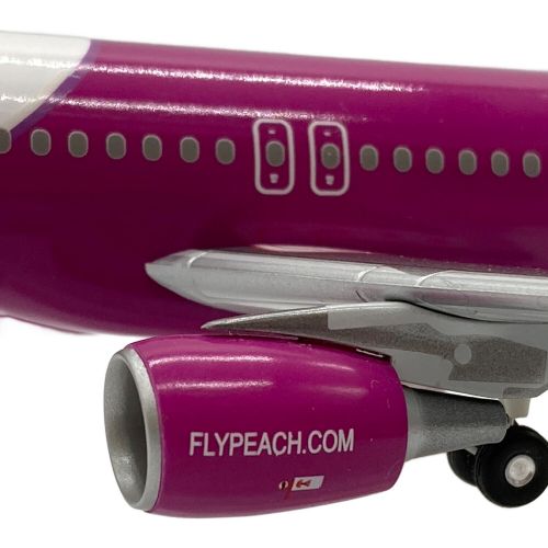 1/200 A320-200 ピーチ・アビエーション JA811P