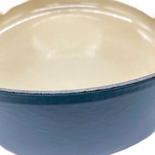 LE CREUSET (ルクルーゼ) 両手鍋 スカイブルー 22cm