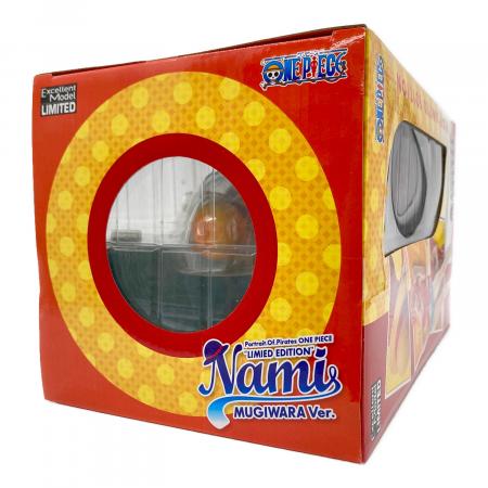 ONE PIECE (ワンピース) フィギュア “LIMITED EDITION” ナミ