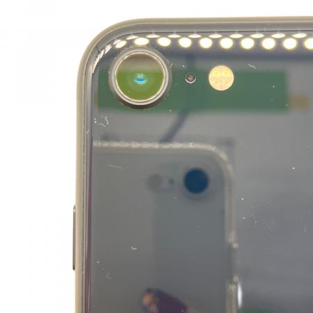 iPhone SE 小傷あります。 Apple (アップル) iPhone SE(第3世代) MMYF3J/A 画面小傷有